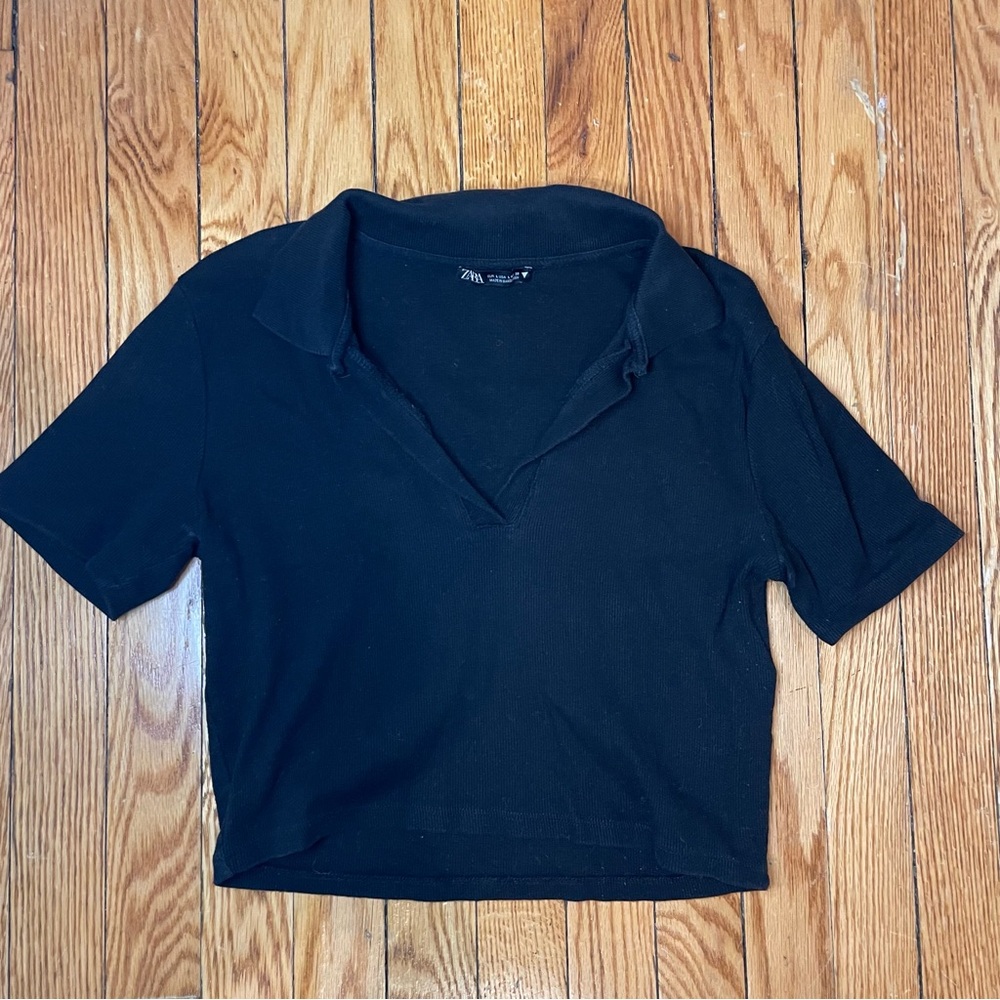 Black crop top with collar